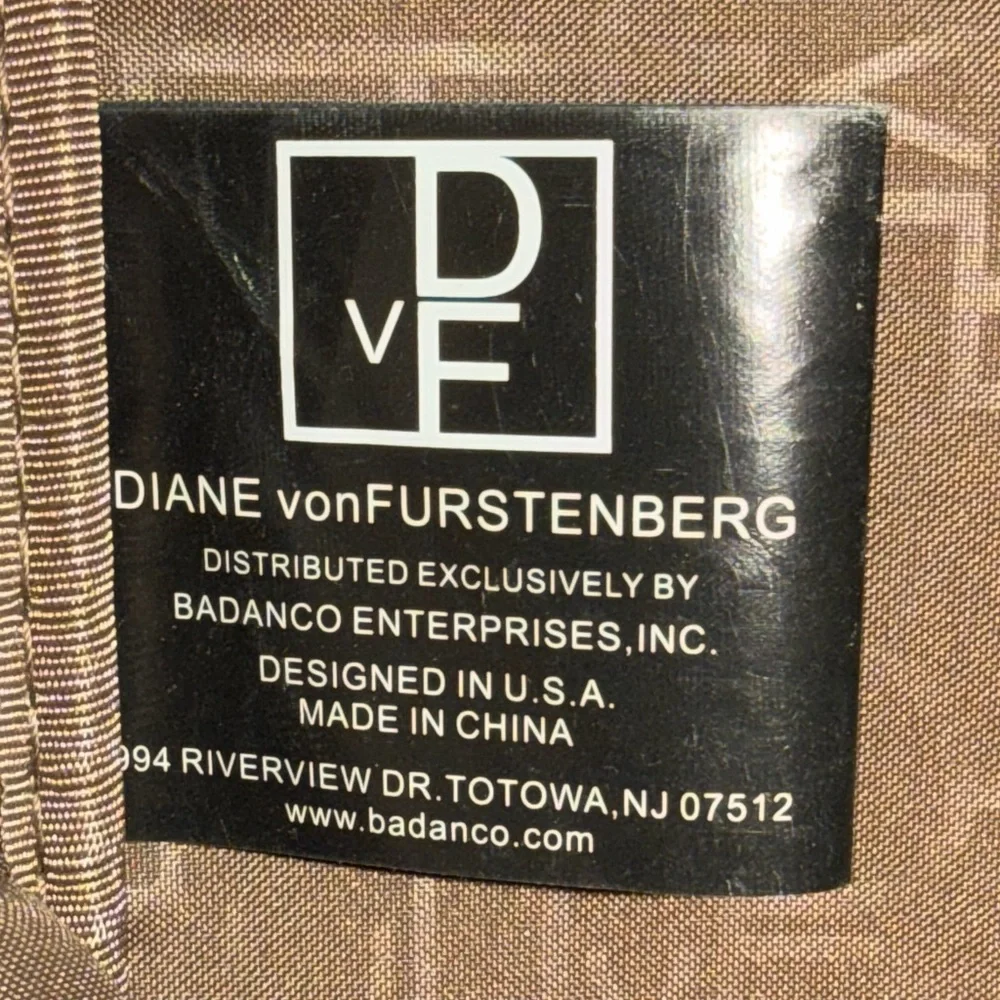 DVF Diane Von Furstenberg Garment Weekender CarryOn Leather Travel Bag w Gold HW - Picture 13 of 15